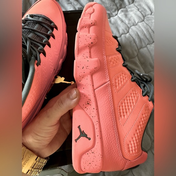 Air Jordan retro 9 low mango ghost green size 11 - Picture 4 of 6